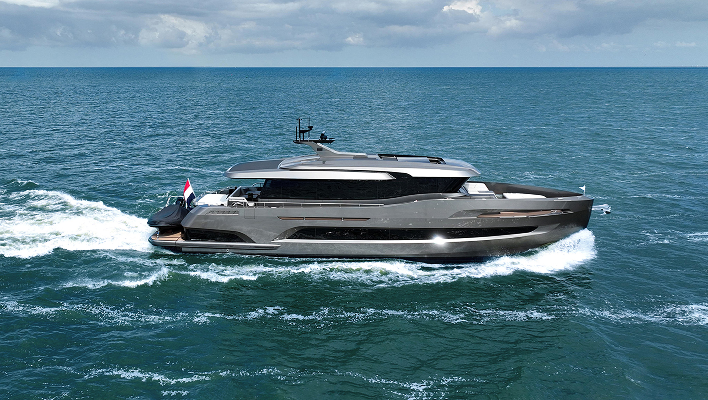 xtreme-78-sport-exterior, at full speed in the ocean